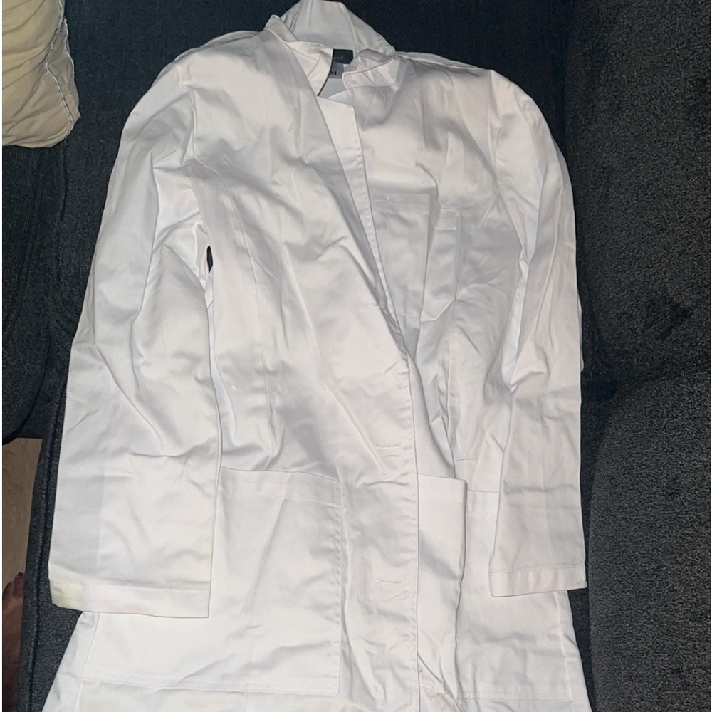 Medium lab coat